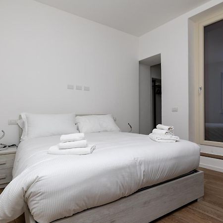 Piazza Del Lago Suites 메나지오 외부 사진