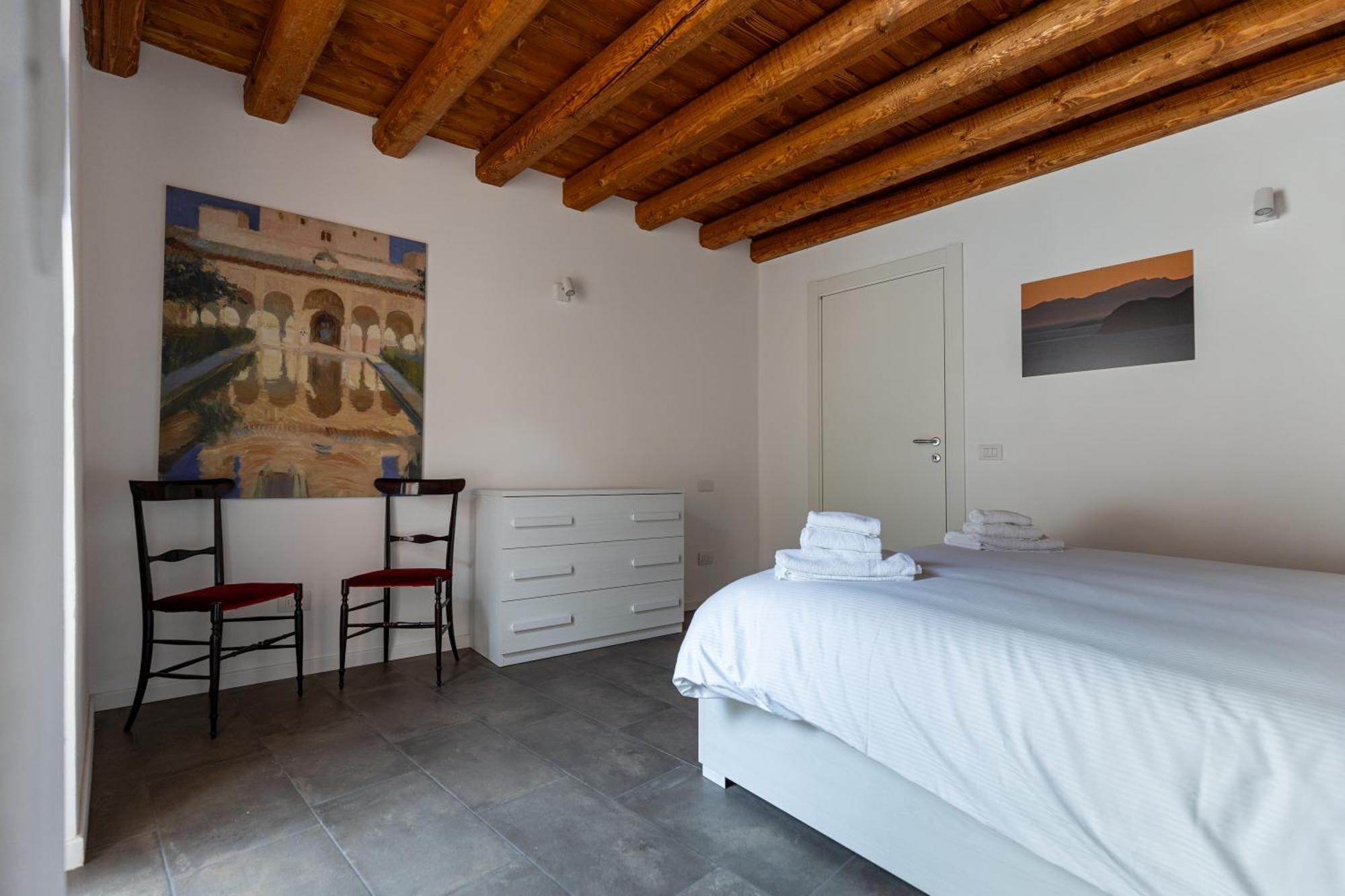 Piazza Del Lago Suites 메나지오 외부 사진